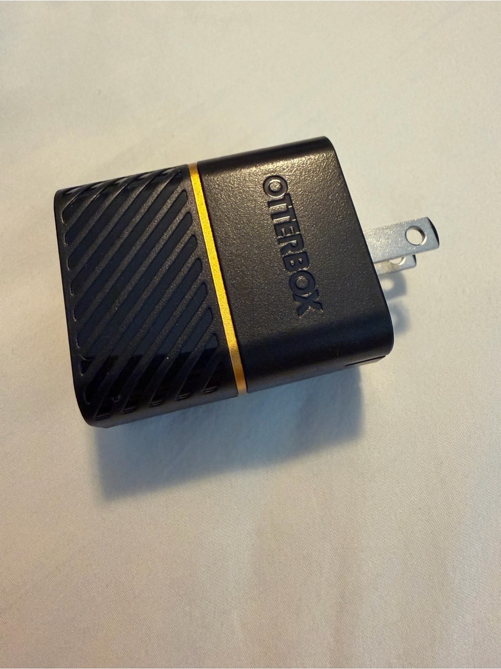 OtterBox USB-C Fast Charge Wall Charger 20W - Black